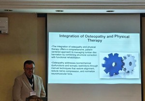 Srđan Anđelkov na kongresu fizioterapije u Londonu