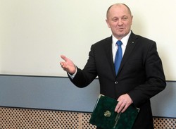 Premier wzywa ministra rolnictwa. Rzecznik rządu: To nie rozmowa o losach Sawickiego