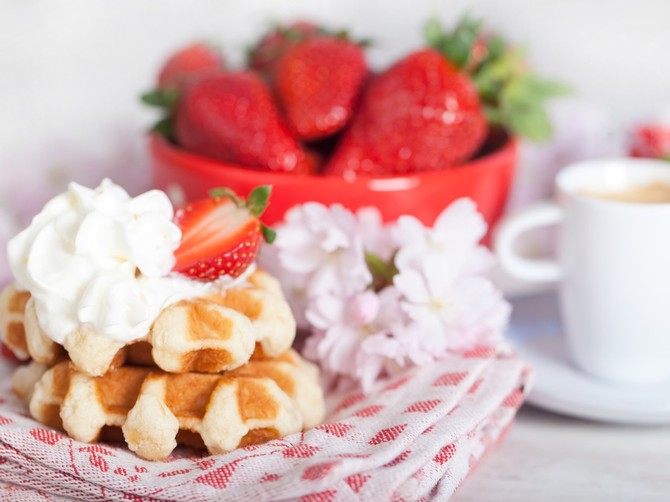 Najbolji recepti za vafle, galete i bakin kolač: Belgijski, sa bananama, jabukama i čokoladom!