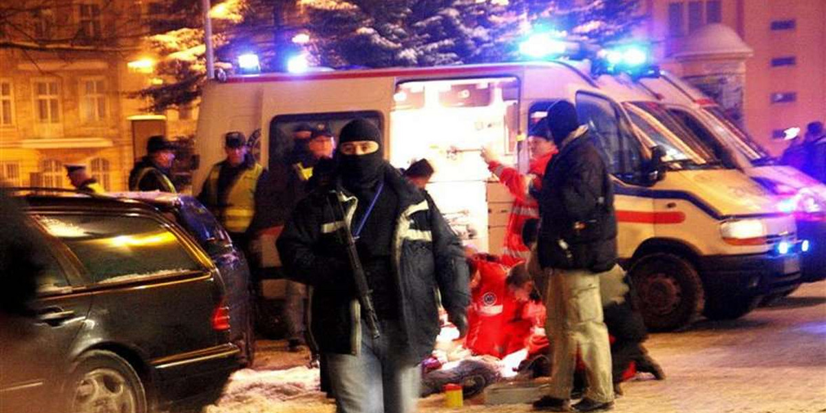 Strzelanina przed kantorem w Opolu. Bandyta nie żyje