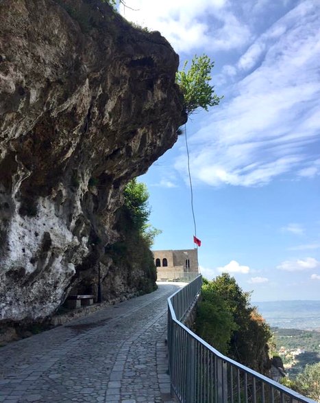 Kruja – miasto położone w środkowej Albanii