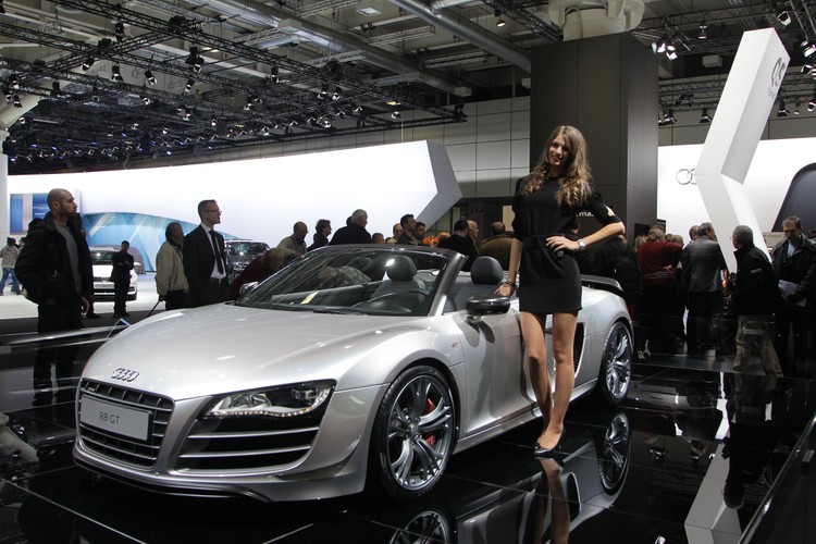 Salon samochodowy w Bolonii