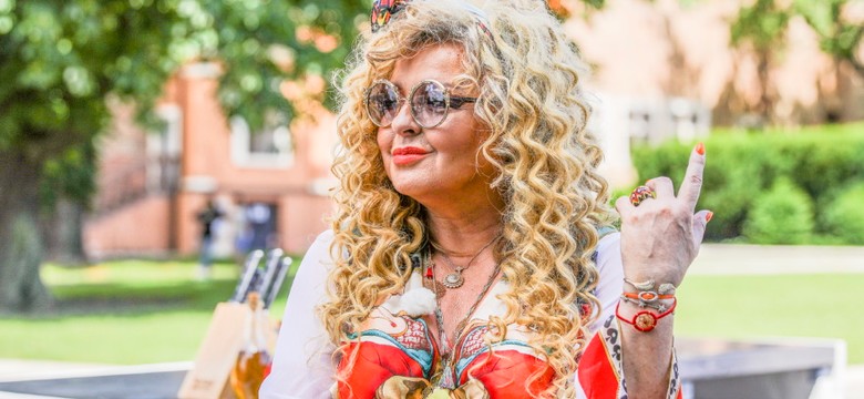 Biust na cenzurowanym. Magda Gessler w niekorzystnej stylizacji