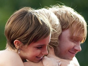 A Harry Potter írója visszatér újabb mágikus történettel!