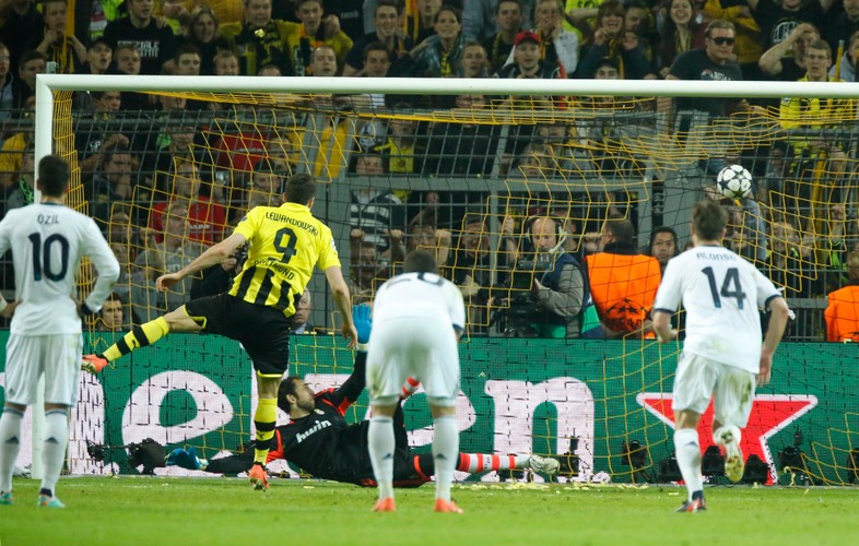 Cztery im 'zapakował'! Tak Lewandowski strzelał gole Realowi