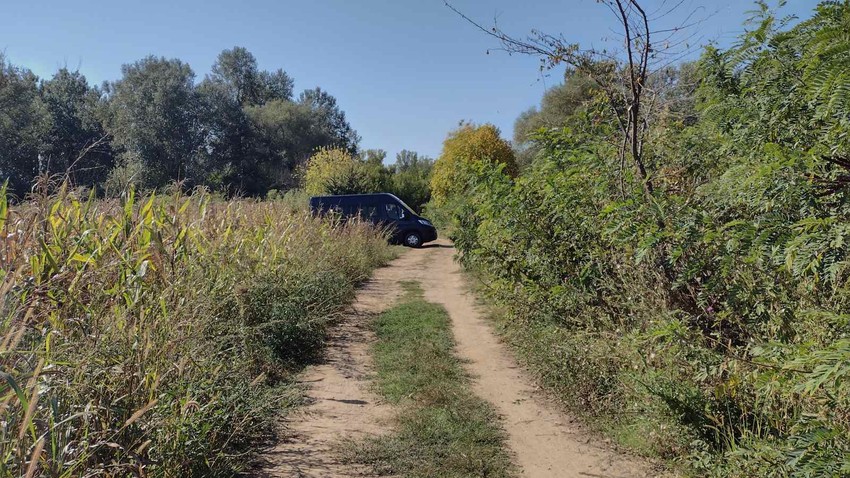 Policija je blokirala put do mesta gde je pronađen automobil porodice Đokić