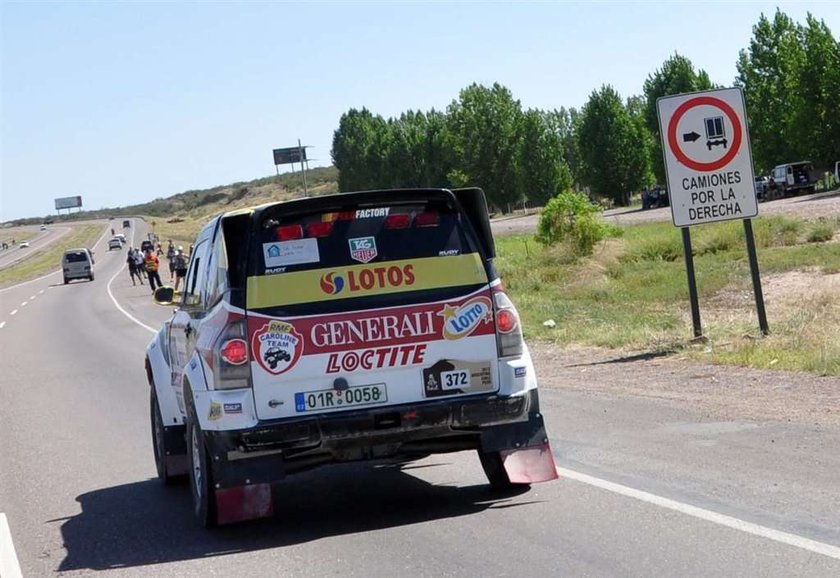 Adam Małysz pokonał aż 30 kilometrów etapu w Rajdzie Dakar 2012 jadąc z przebitą oponą