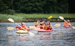 7-latek może już pojechać na kolonie? Wiek i zainteresowania do nie wszystko