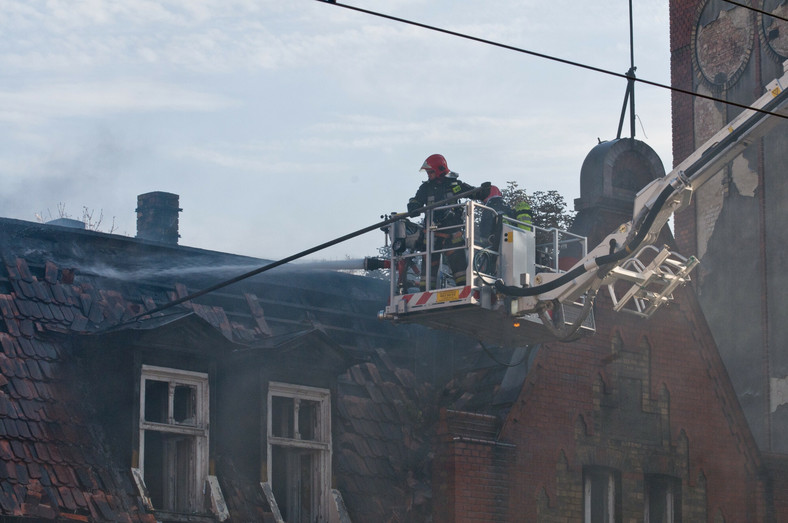 Pożar starej, opuszczonej kamienicy w Poznaniu w 2011 r.