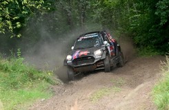 Krzysztof Hołowczyc najlepszy w prologu rajdu Baja Poland