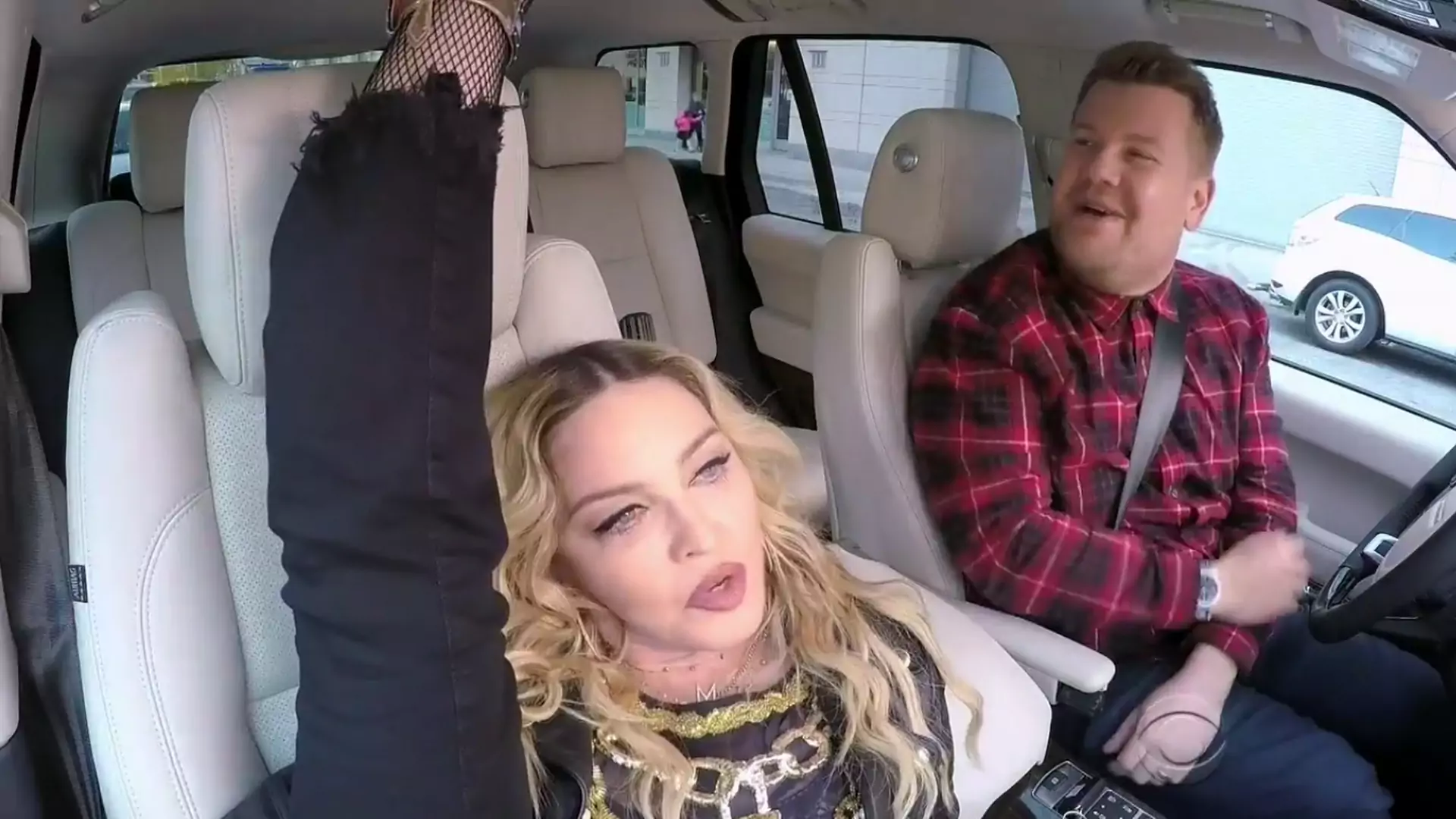 Madonna całowała się z Michaelem Jacksonem. Co jeszcze zdradziła w "Carpool Karaoke"?