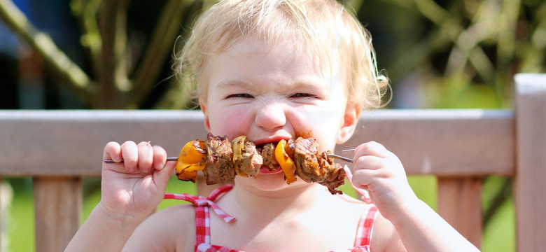 Czy małe dzieci mogą jeść mięso z grilla?