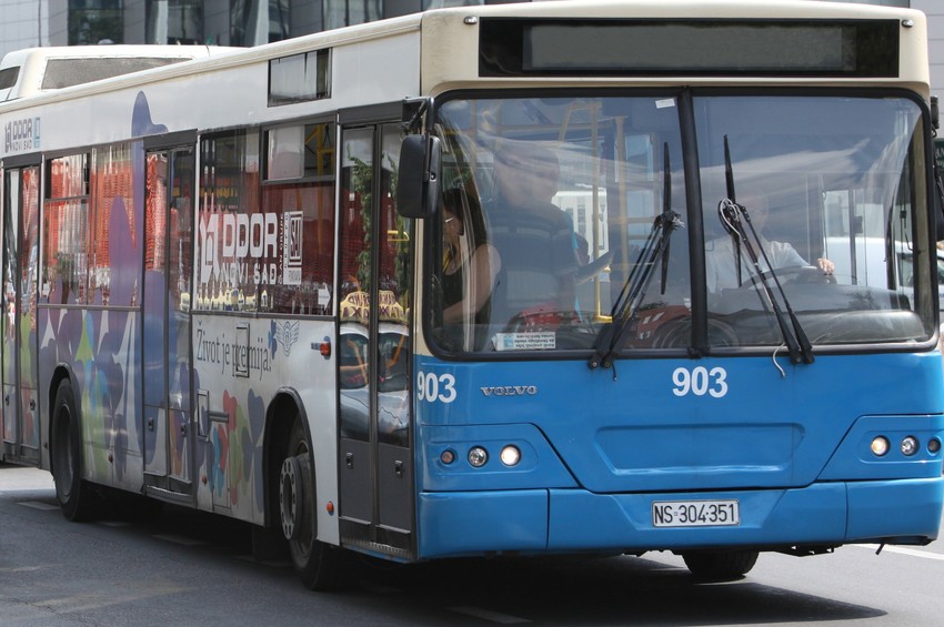 Incident se dogodio na poslednjoj stanici pre okretnice u Budisavi: Autobus na liniji 23