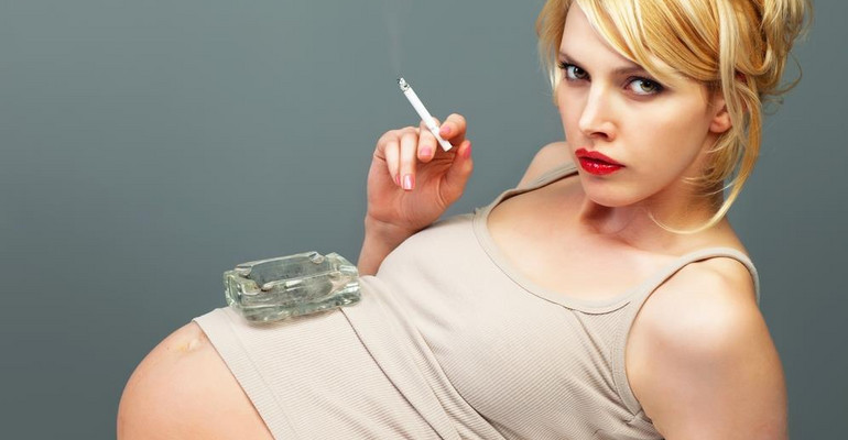 Palenie w ciąży - skutki, jak rzucić