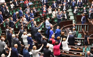 Straszenie Trybunałem Stanu już nie wystarczy. Nastał czas wykorzystania prawa karnego