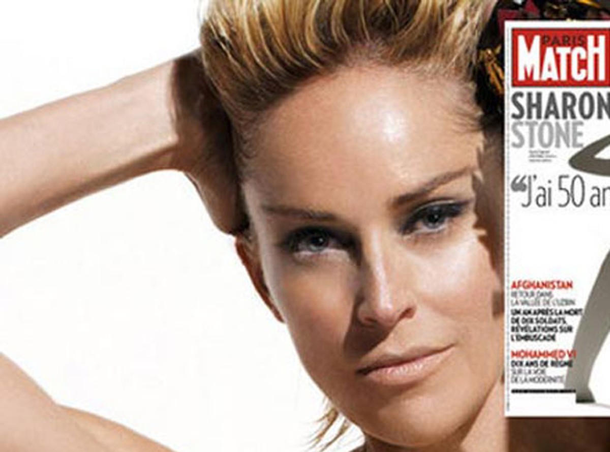 Sharon Stone topless w "Paris Match"!