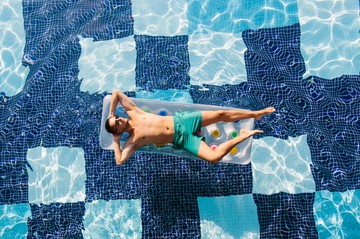 Kellemetlen panaszok strandolás után - így kerülheti el őket
