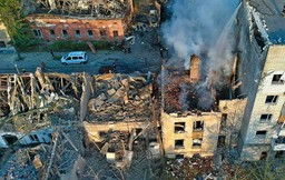 Krwawy rosyjski atak na centrum Lwowa. Ukraina czeka na broń