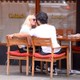 Joe Jonas és Sophie Turner egy manhattani étteremben csókoznak, 2018-ban. 