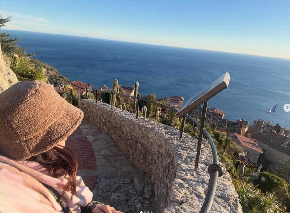 Sloboda Mićalović otišla na Azurnu obalu