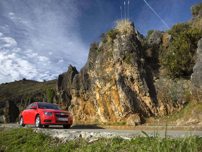 GM: Opel Insignia ST i Chevrolet Cruze -  ceny w Polsce (fotogaleria)