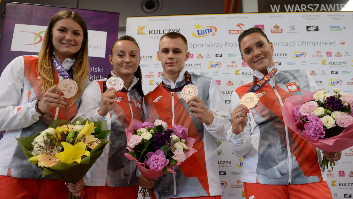 Aneta Rygielska awansowała do ćwierćfinału MŚ w Astanie. Dwóch zwycięstw do medalu i awansu na igrzyska w Rio potrzebuje Sandra Drabik.