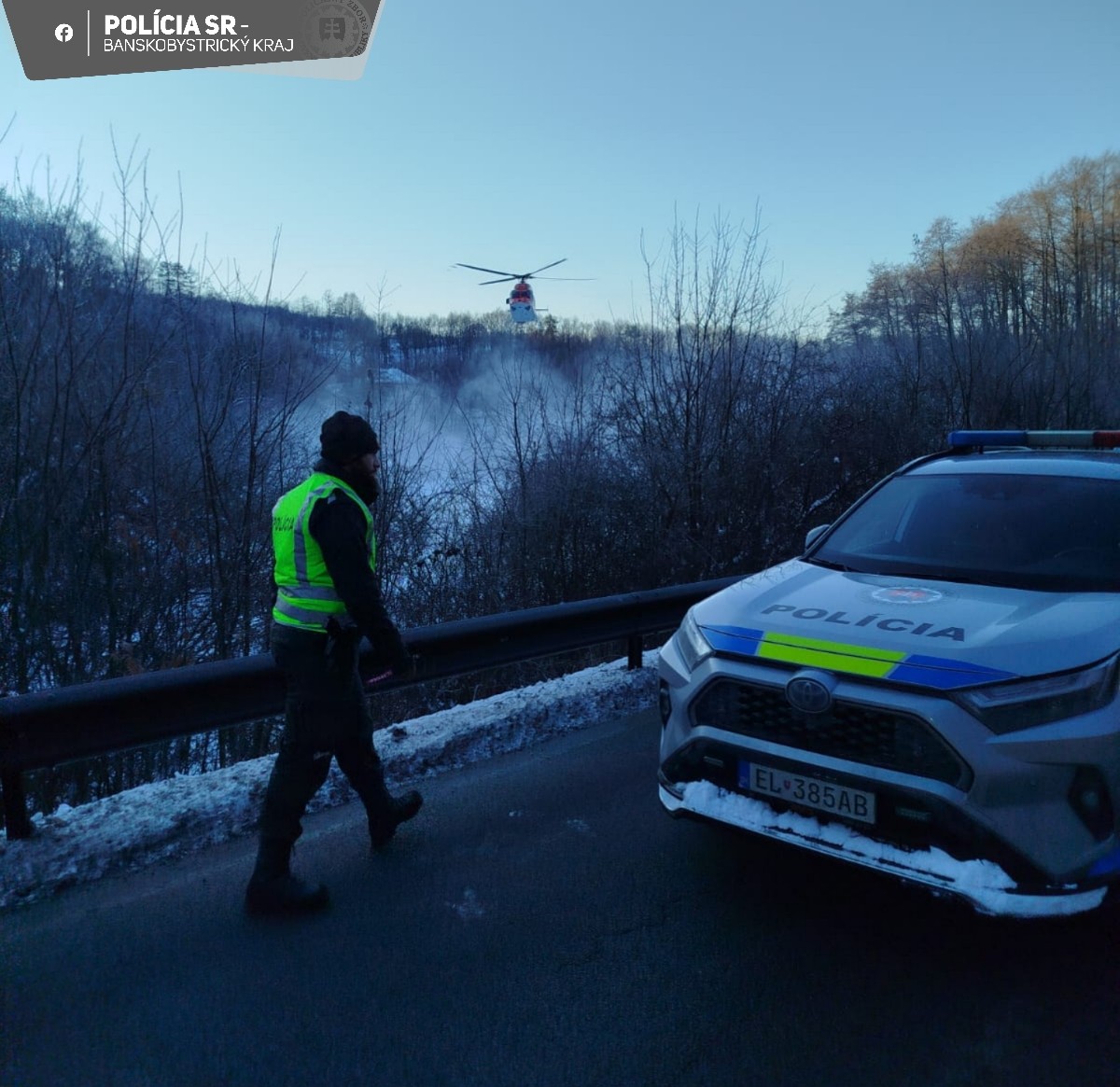 K vážnej dopravnej nehode kamiónov došlo medzi Krupinou a Zvolenom. 