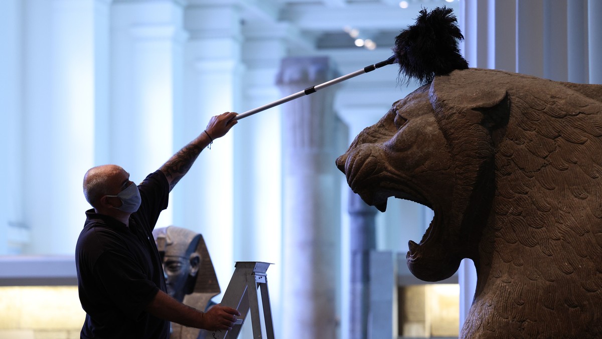 Wielkie sprzątanie w Muzeum Brytyjskim. Wkrótce otwarcie po ponad 150 dniach zamknięcia