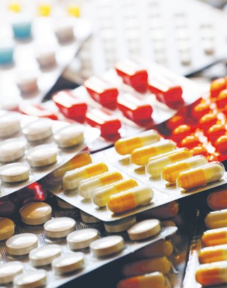 Polityczne antybiotyki - czy zabraknie w Polsce leków?