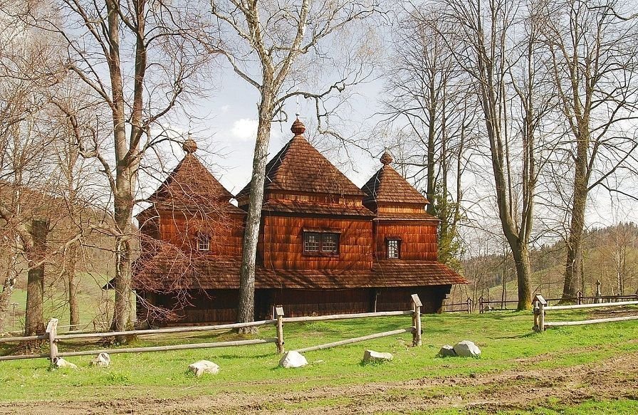 Cerkiew św. Michała Archanioła w Smolniku (fot. Henryk Bielamowicz, CC BY-SA 4.0)