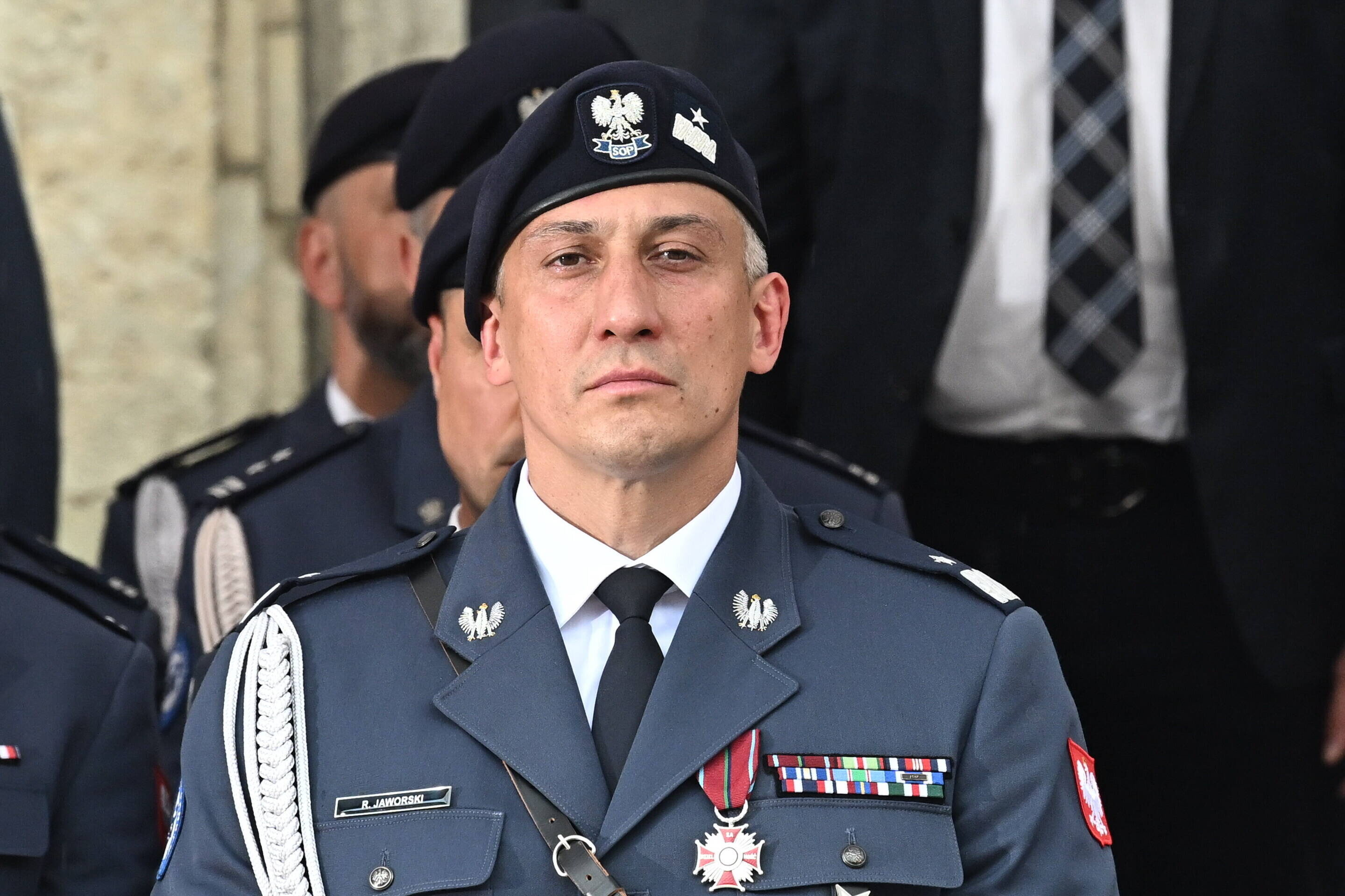 MSWiA zawiesza szefa SOP mimo sprzeciwu prezydenta Nawrockiego