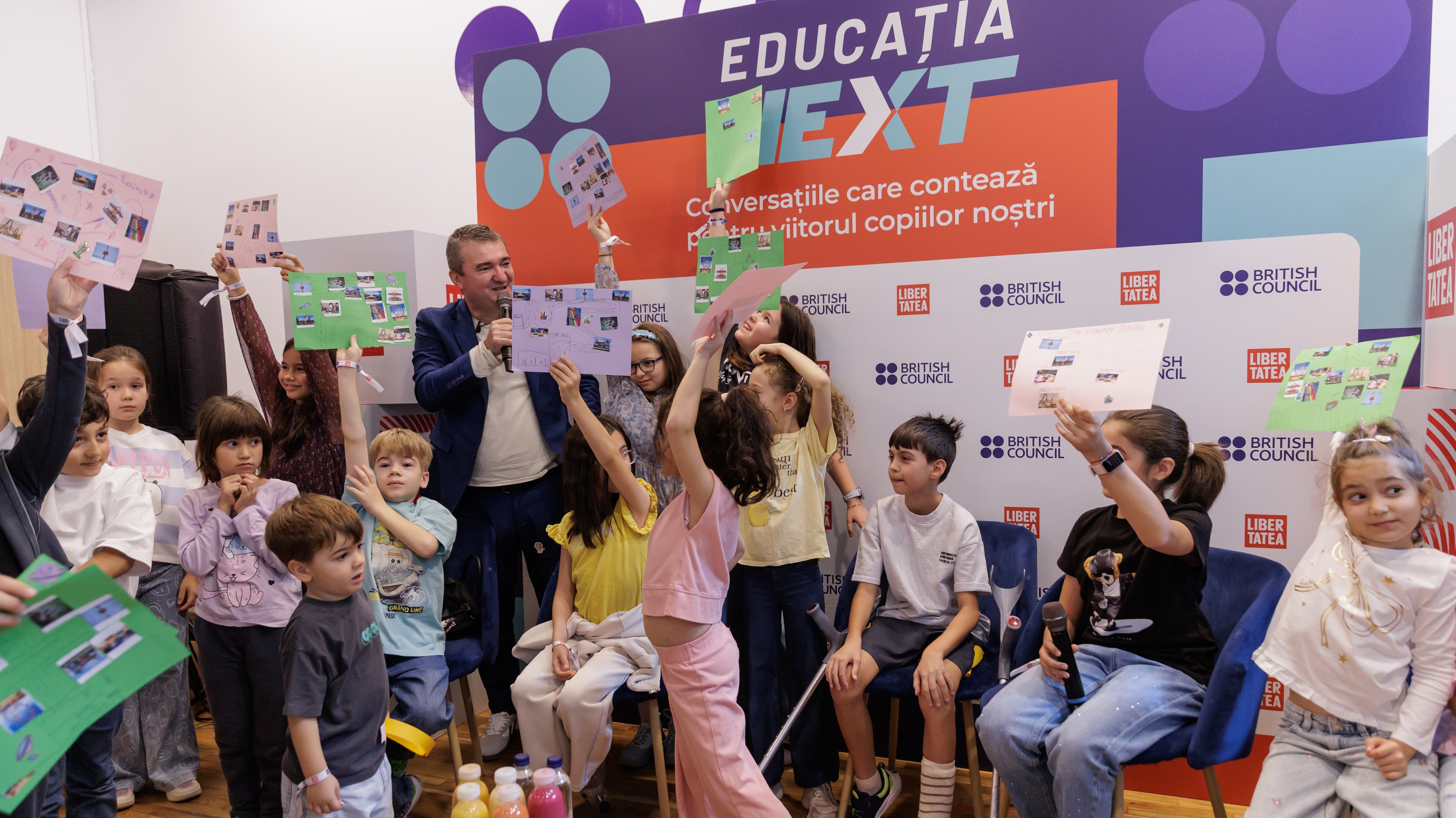 Școala de mâine, prin ochii copiilor de azi: „Nu cred că profesorii vor fi înlocuiți de roboți pentru că iubirea vine din suflet”