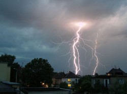 Meteorolodzy ostrzegają: Nadciągają burze!