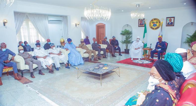 Governor Babajide Sanwo-Olu of Lagos State and Southwest Senators during their solidarity visit to the governor on the EndSARS protest mayhem in Lagos House, Marina on Tuesday. [Twitter/@Opetuyii]