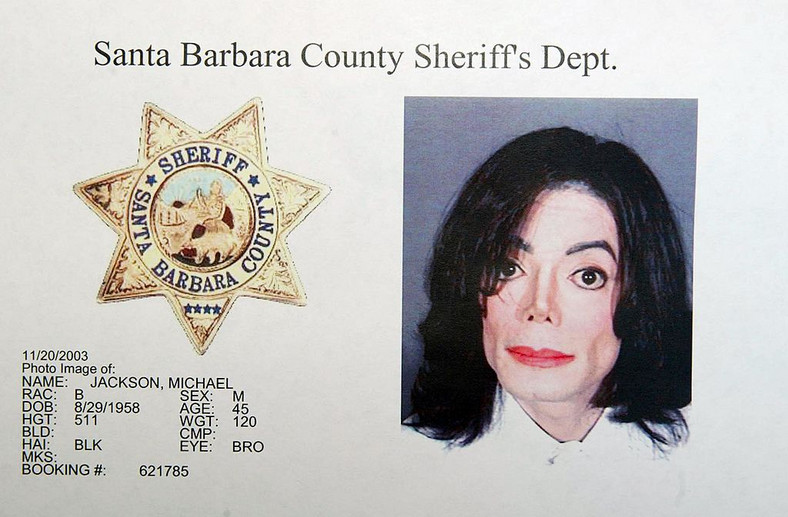 Dane Michaela Jacksona na policji w Santa Barbara
