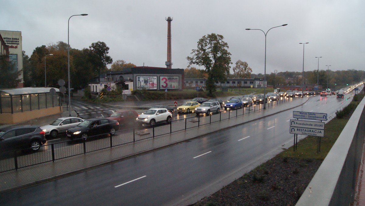 W Olsztynie i w okolicznych gminach trwają prace nad przygotowaniem Planu Mobilności Miejskiego Obszaru Funkcjonalnego do 2025 roku. Aby pomóc w jego opracowaniu można wypełnić specjalną ankietę. Odbędą się też spotkania z mieszkańcami gmin.