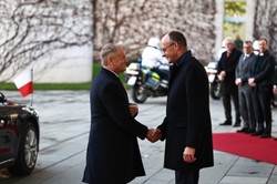 "Wypełnimy to z własnych środków". Tusk naciska na Niemcy ws. wsparcia dla ofiar wojny