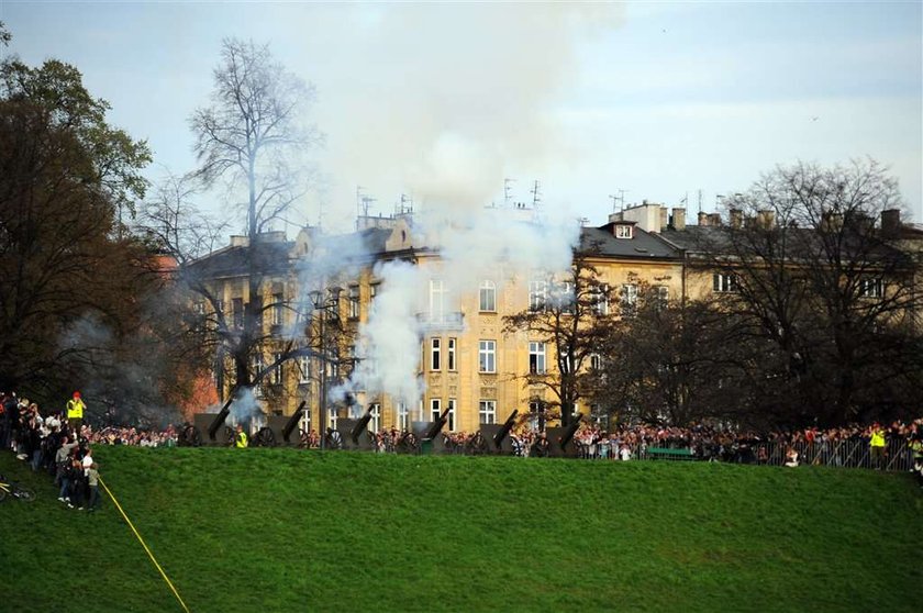 Pogrzeb Pary Prezydenckiej. Uroczystości pogrzebowe w Krakowie.