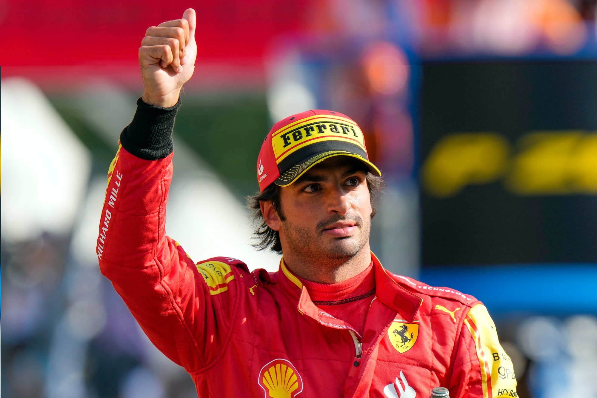 Španielsky jazdec Carlos Sainz (Ferrari).