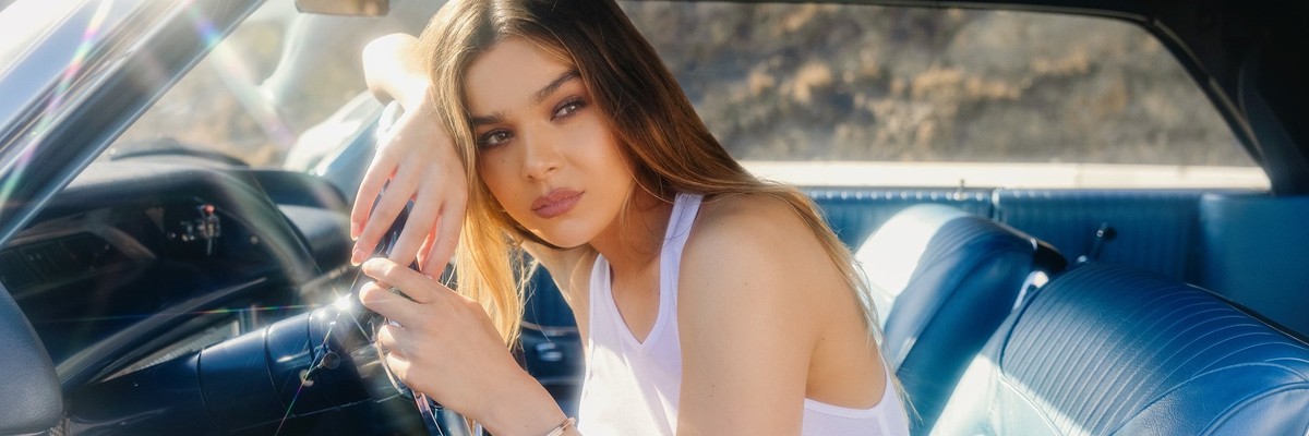 Hailee Steinfeld