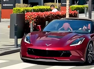 JODŽIR POKAZAO BESNU MAŠINU od 250.000 evra! Uslikan kako juri gradom, ljudima na ulici pale vilice (FOTO)