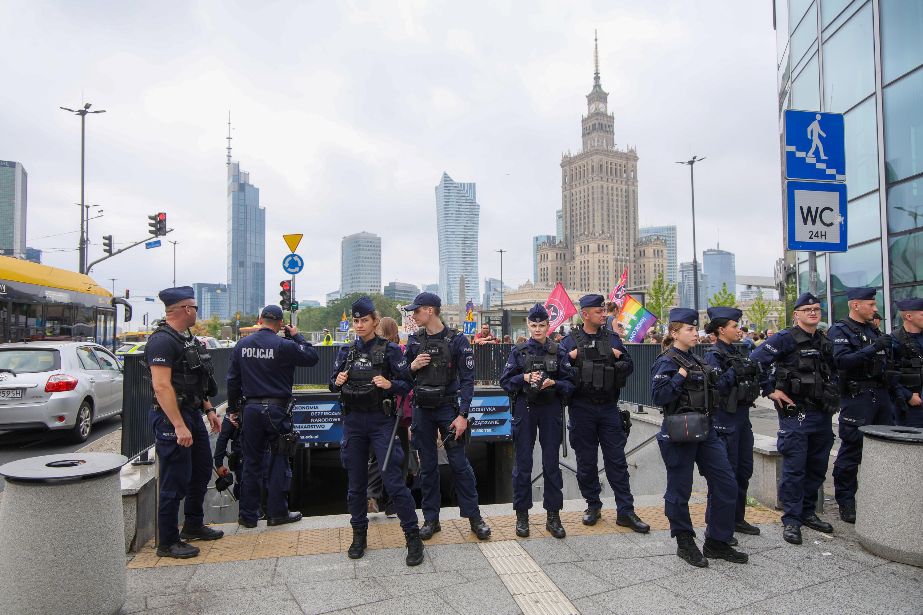 Konfederacja: Pikiety w 80 miastach, policja zatrzymała 7 osób