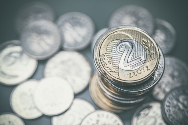 Złoty pozostaje stabilny, z tendencją do osłabienia