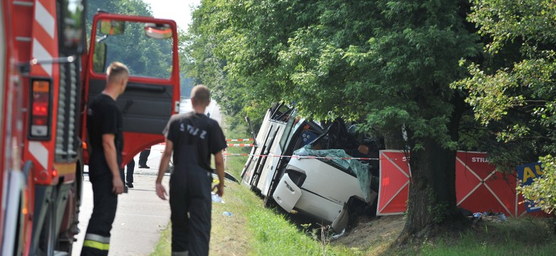 Wpadek autokaru w Garwolinie. Kierowca prawdopodonie zasnął