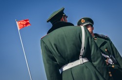 Chiny zbroją się na niezwykłą skalę. "Mają zasoby, aby stać się globalnym zagrożeniem”