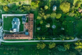 Vrt manastira na Fruškoj gori je KOPIJA VERSAJA: U ovoj svetinji nalazi se čudotvorna ikona pred kojom se žene MOLE ZA POTOMSTVO