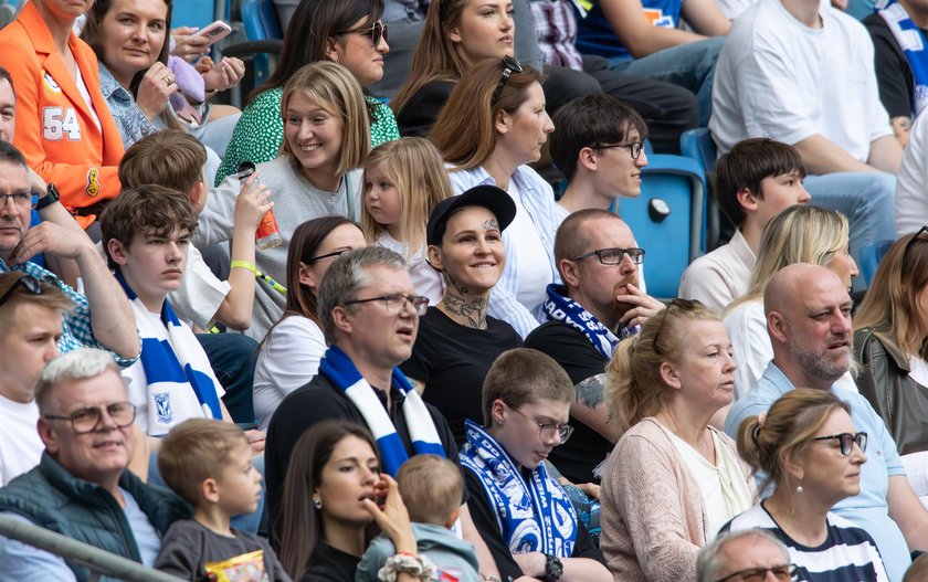 W niedzielę piosenkarka oglądała z trybun hitowe spotkanie Lech - Pogoń (1:0).