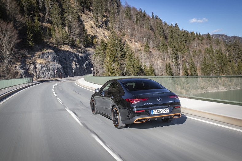 Nowy Mercedes CLA coupe