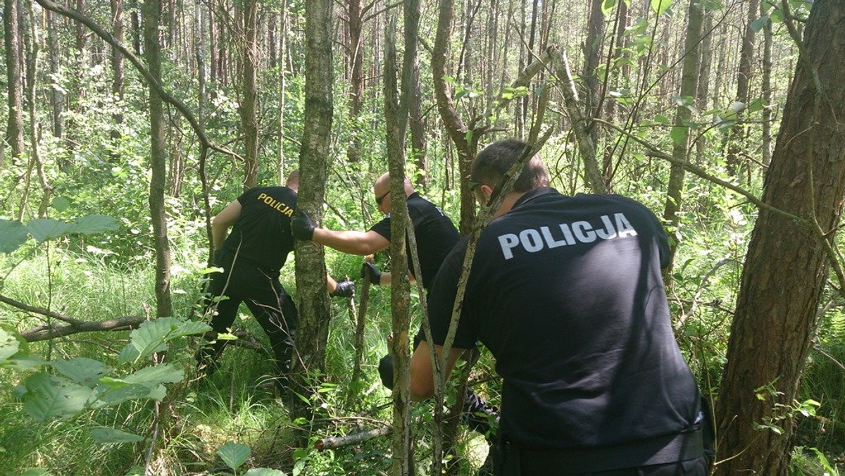 Kilkudziesięciu policjantów szuka 53-letniego Andrzeja Prokopiuka z Plichty w gminie Łukta - informuje Radio Olsztyn.