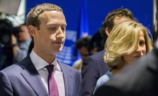 Komisarz unijna: Facebook wykonał krok, by odzyskać zaufanie użytkowników